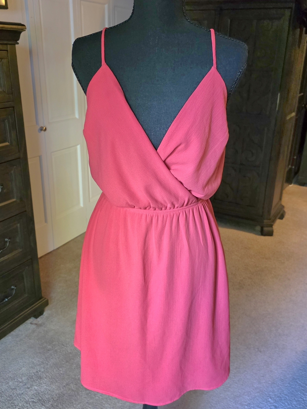 Monteau Coral Sleeveless Surplice Mini Dress Medium